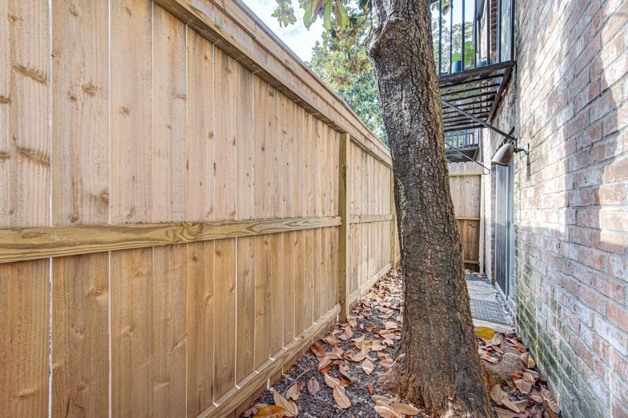 Trendy Midtown Apt, Walk To Shops & Sites, Pets Ok Houston Exterior photo