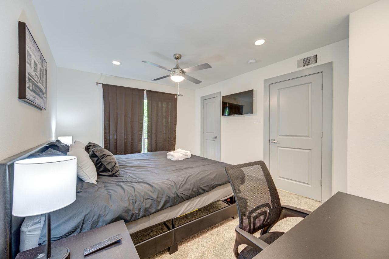 Trendy Midtown Apt, Walk To Shops & Sites, Pets Ok Houston Exterior photo