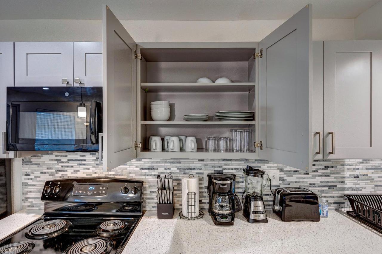 Trendy Midtown Apt, Walk To Shops & Sites, Pets Ok Houston Exterior photo