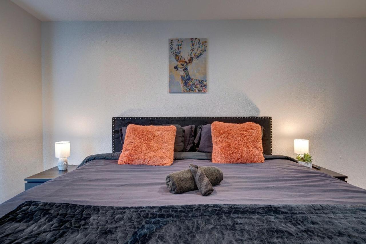Trendy Midtown Apt, Walk To Shops & Sites, Pets Ok Houston Exterior photo