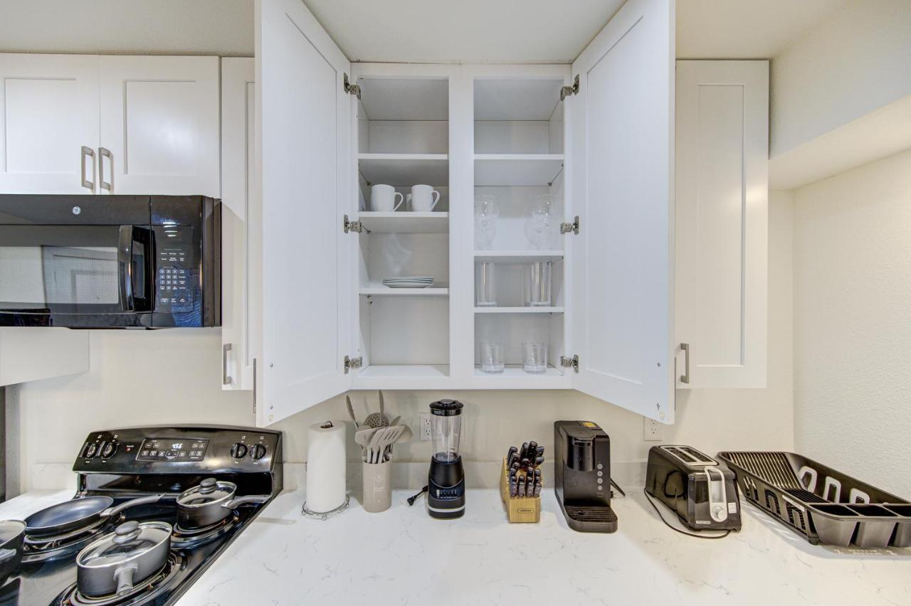 Trendy Midtown Apt, Walk To Shops & Sites, Pets Ok Houston Exterior photo